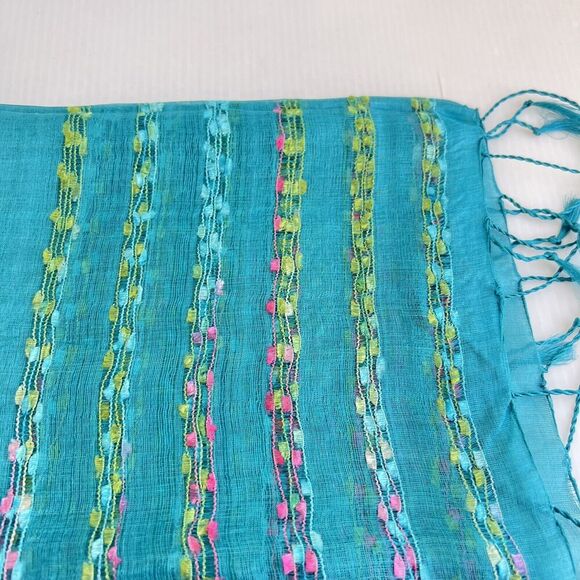 100% Silk Shawl Wrap Scarf Fringe Lightweight Blue Embroidered 28 in x 72 in - Picture 6 of 8